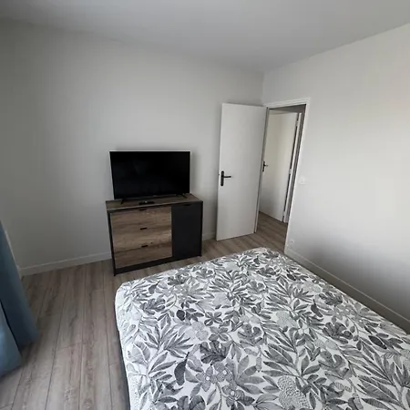 2 Morangis (Essonne)